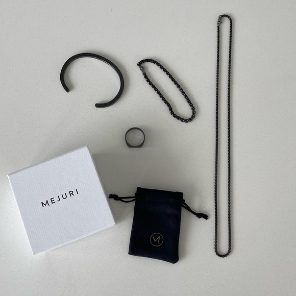 Mejuri Round Box Chain Necklace - Picture 3 of 3